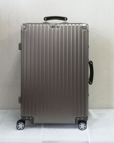 画像2: TripShow アルミスーツケース 64cm (2)